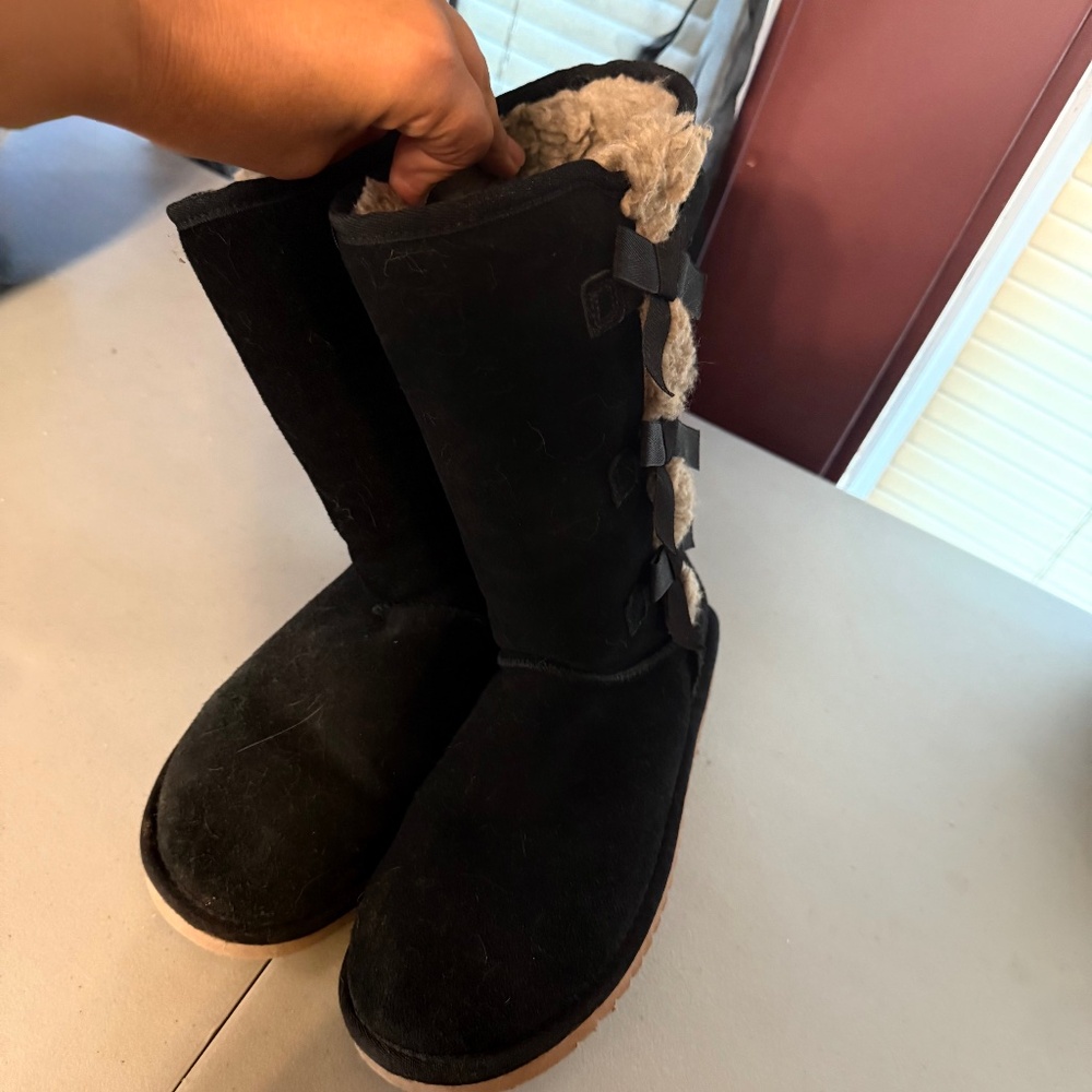 Kookaburra by Ugg